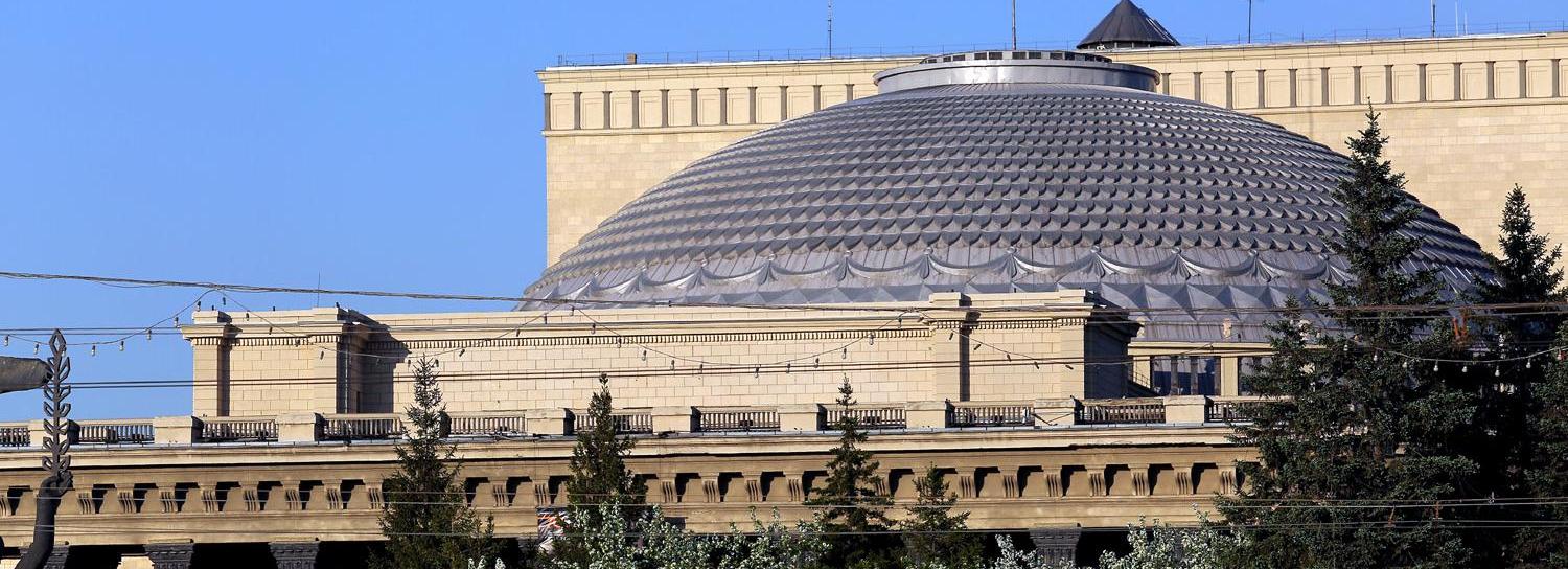 НОВАТ заплатит больше 100 тысяч евро за «Собор Парижской Богоматери»