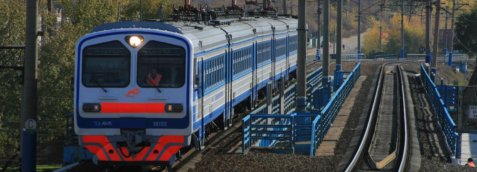 В Новосибирске 14-летнюю девочку сбила электричка рядом с Матвеевкой