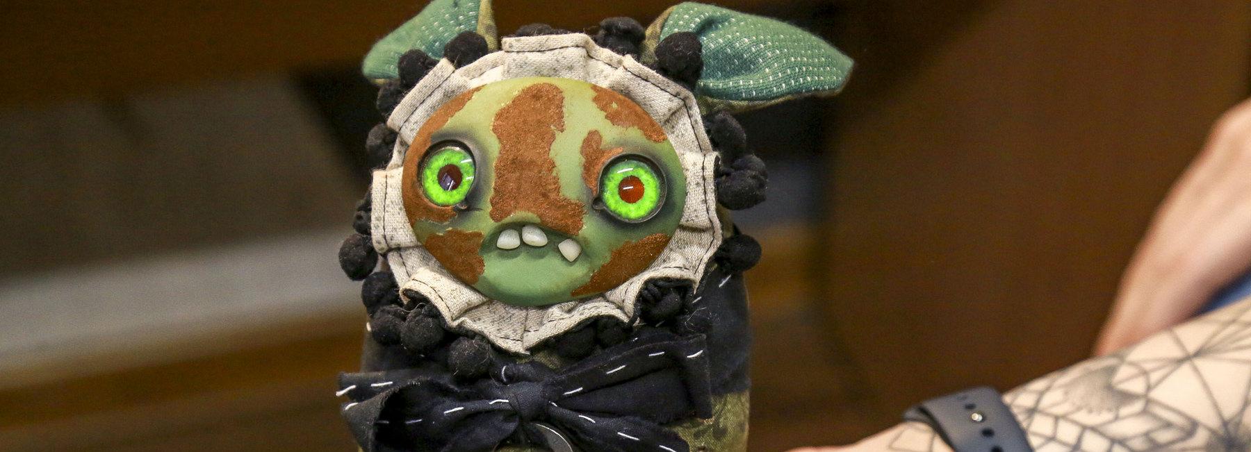 Страшно красивых кукол делает 23-летний новосибирец Максим Титков