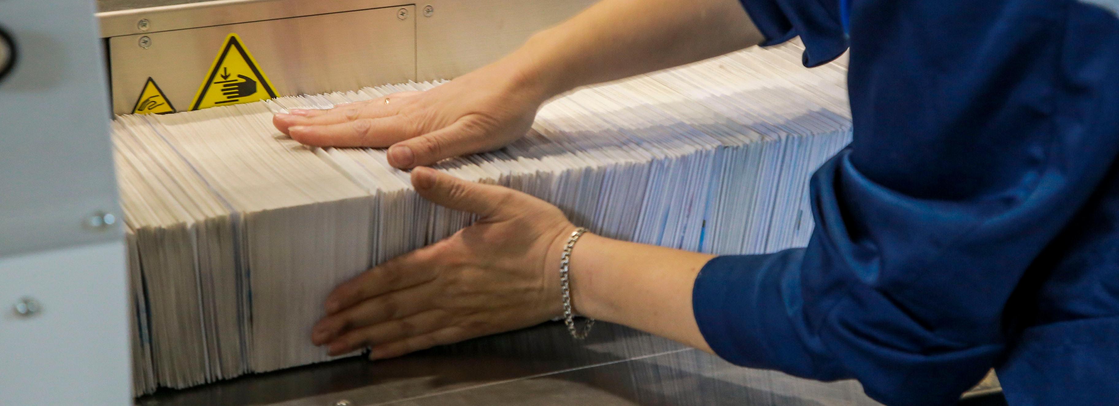 10 тысяч километров писем прошло через Новосибирск в 2025 году