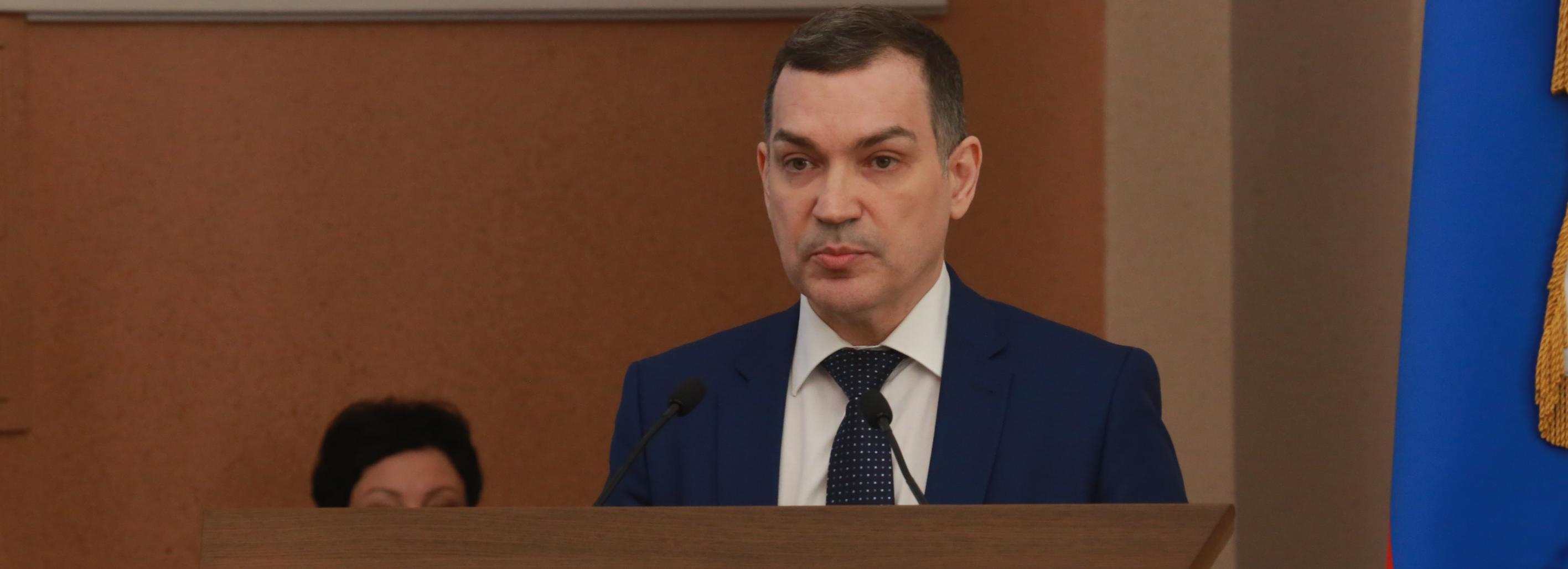 Мэр Кудрявцев отчитывается о работе перед депутатами — трансляция