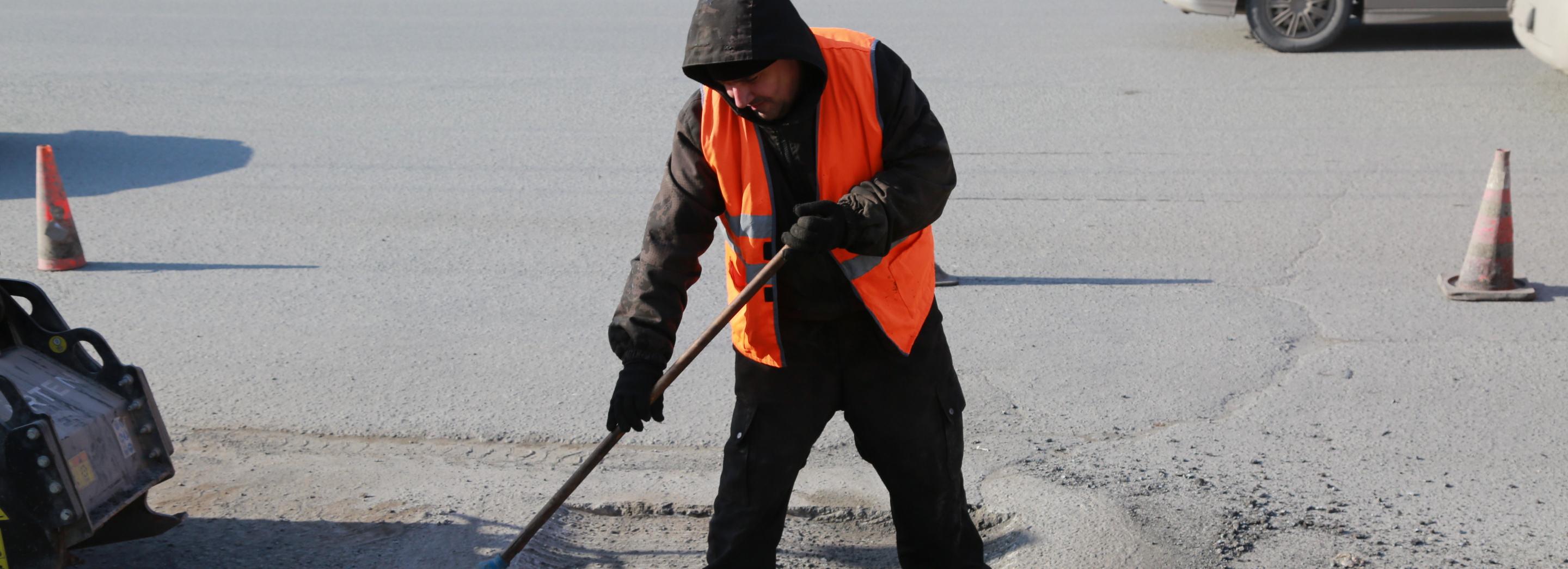 Максим Кудрявцев: задача — отмыть Новосибирск ко Дню Победы