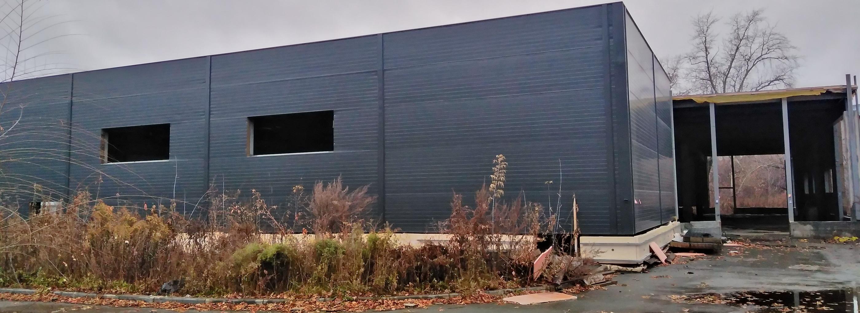 Участок с долгостроем у 34-й больницы на Титова перезонировали под высотку