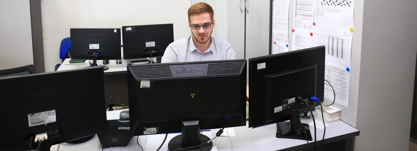 Специалистов по работе с нейросетями начал обучать колледж в Новосибирске