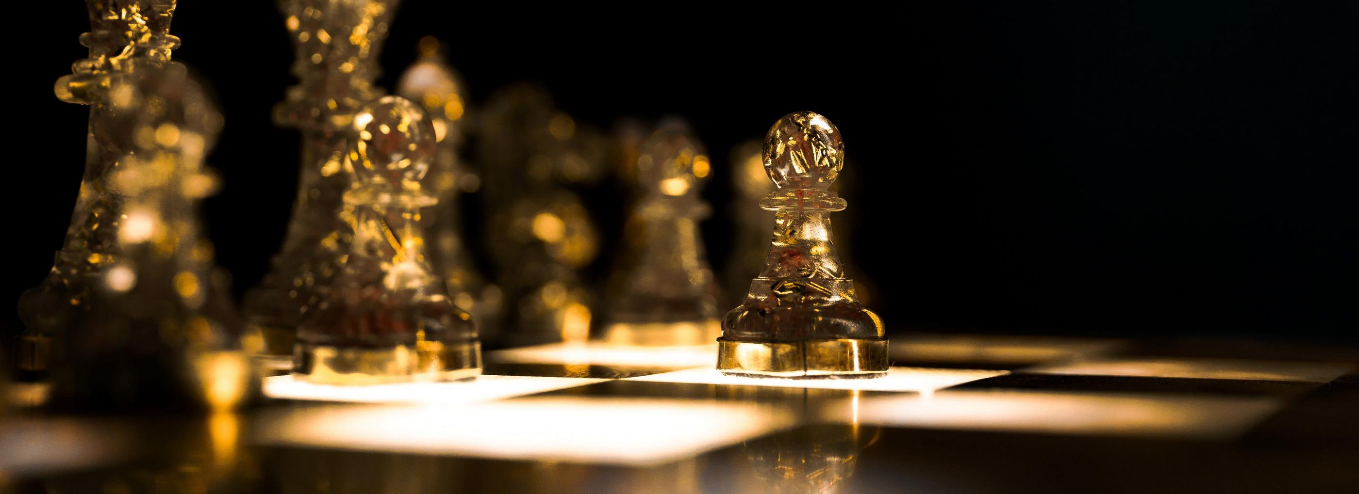 Шахматы с подсветкой для фанатов фильма «Ход королевы» сделали в НГТУ