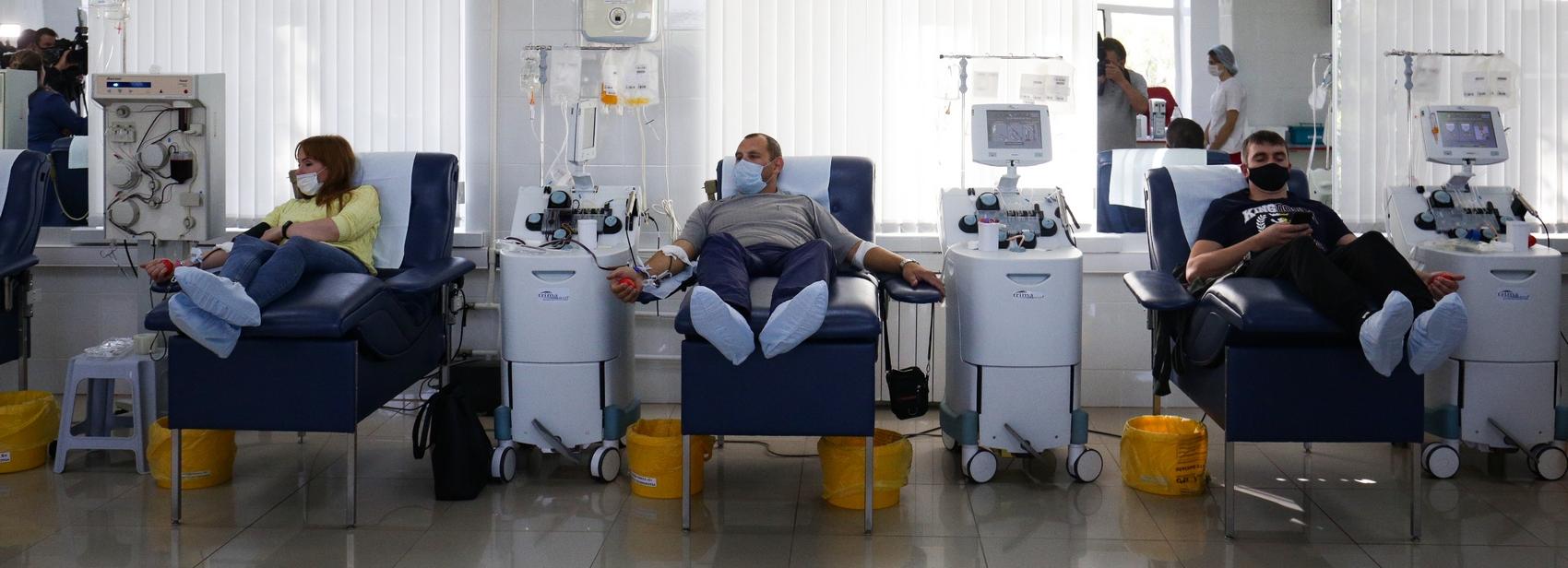 Больше 1700 новосибирцев готовы стать донорами костного мозга