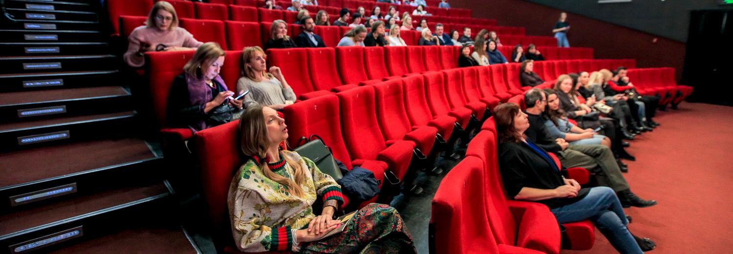 Ждать осталось недолго: кинотеатры откроют уже в июле