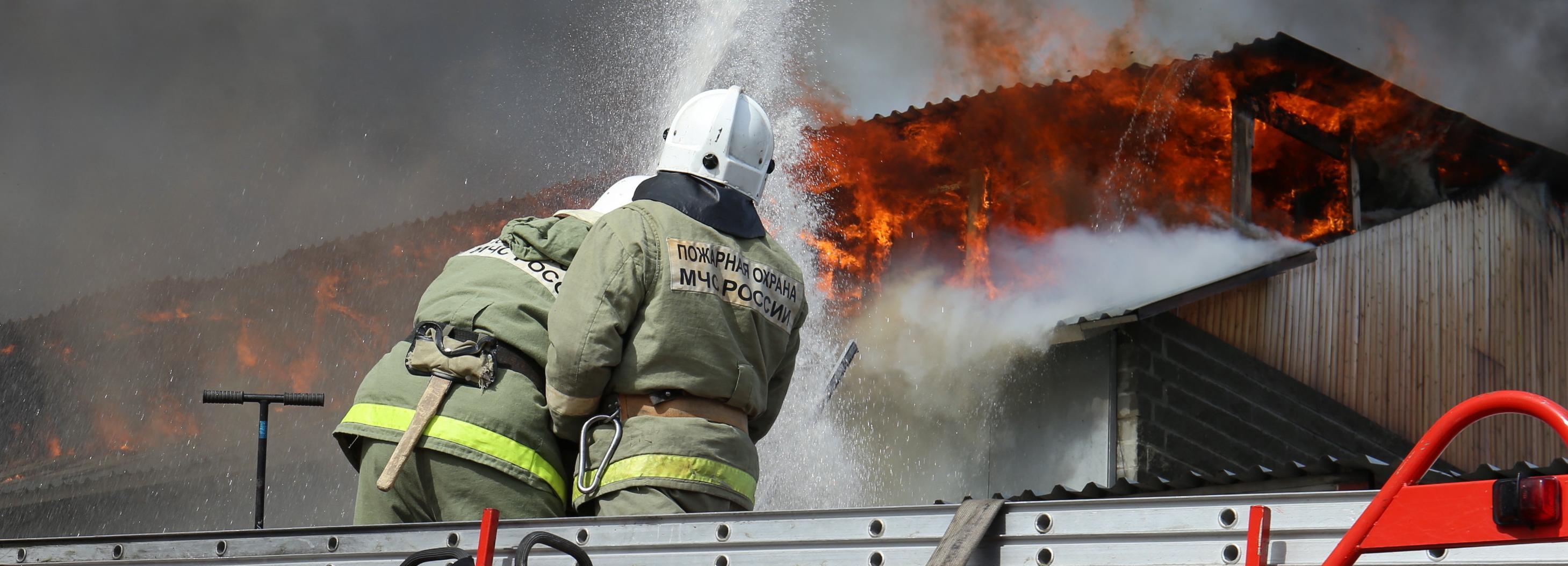 Четыре пожара случилось за сутки в Новосибирске