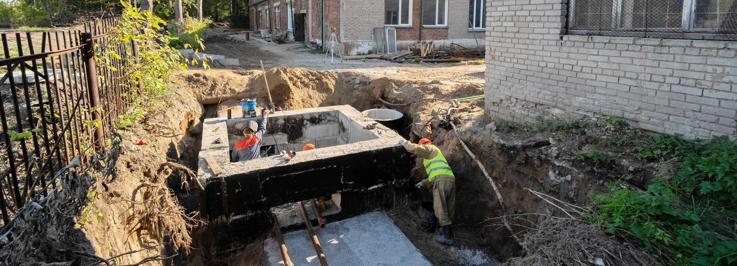 Трубы проложили к новому корпусу химического колледжа в Новосибирске