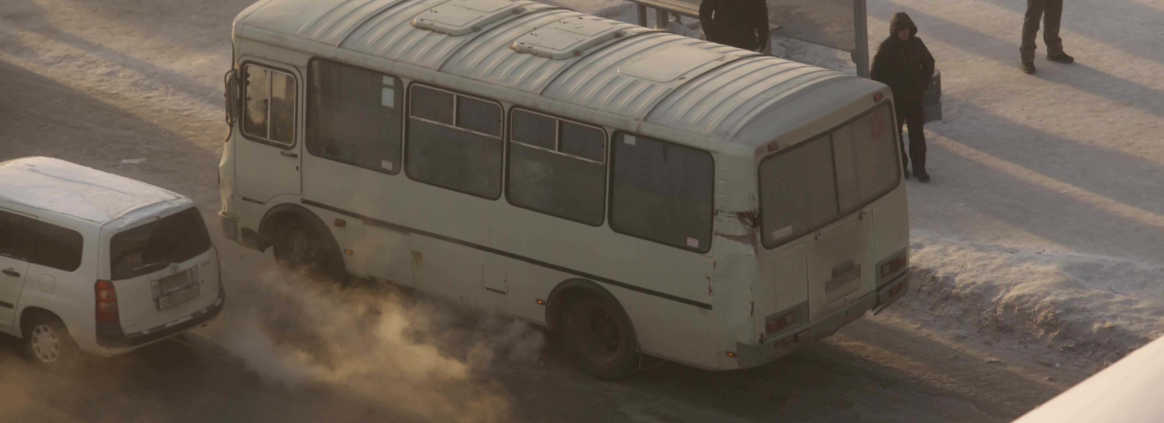 Детей не повезли в школы из-за морозов в Новосибирской области