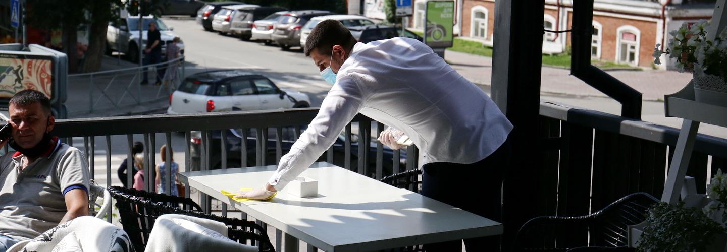 Новосибирским ресторанам и кафе дадут бесплатные места на тротуарах