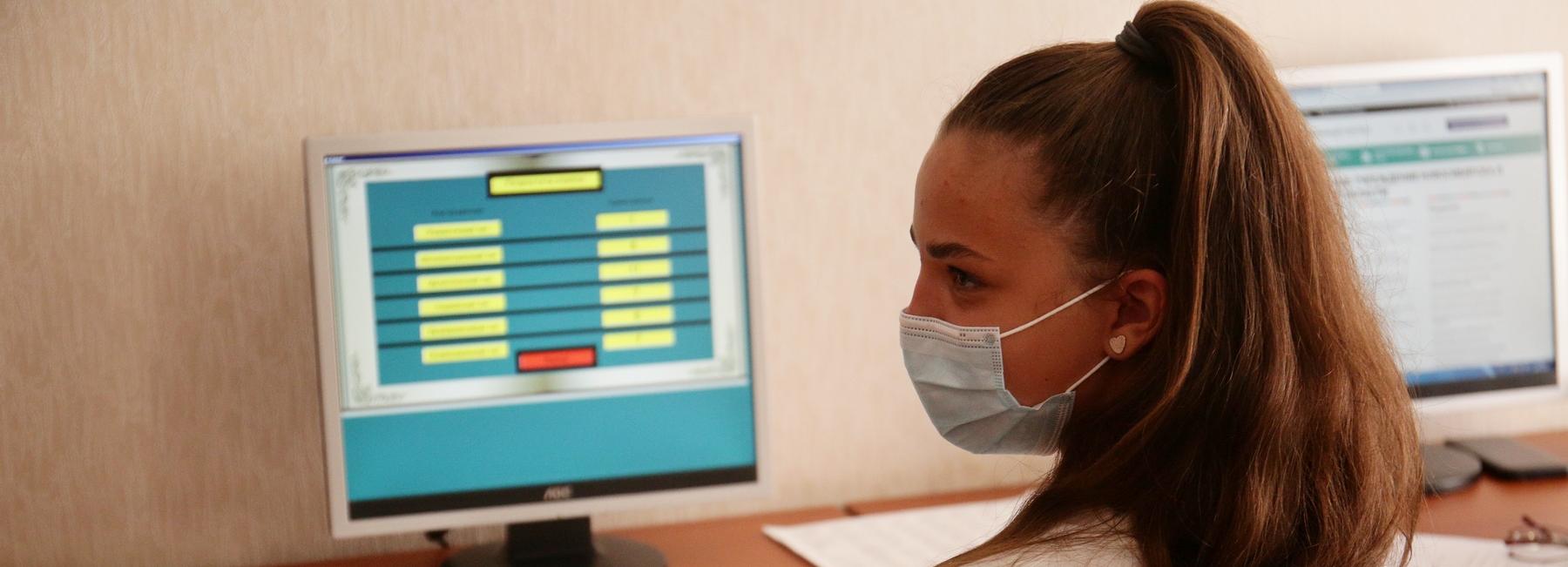 Уставшим от пандемии подросткам помогают в центре «Родник»