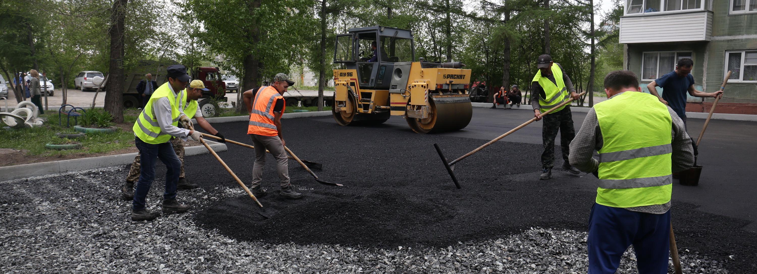 560 млн рублей потратят на благоустройство дворов в Новосибирске