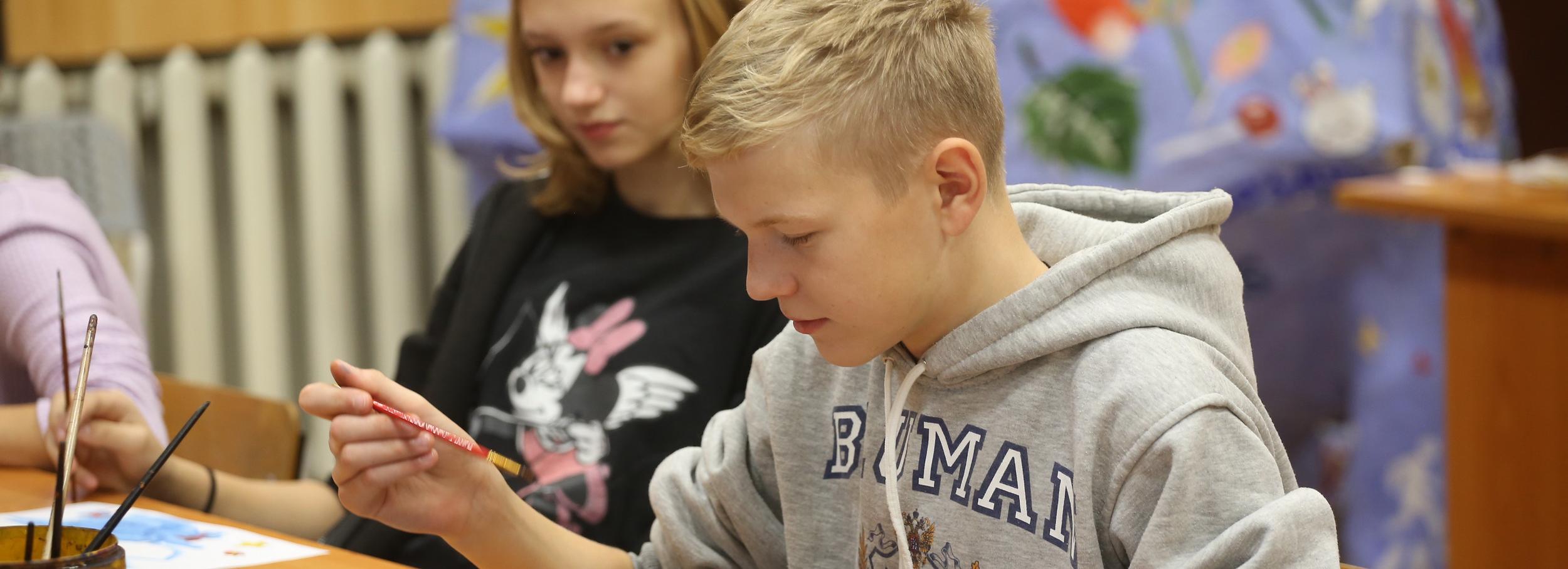 96 детей из ЛНР отдыхают в лагере «Берёзка» под Новосибирском