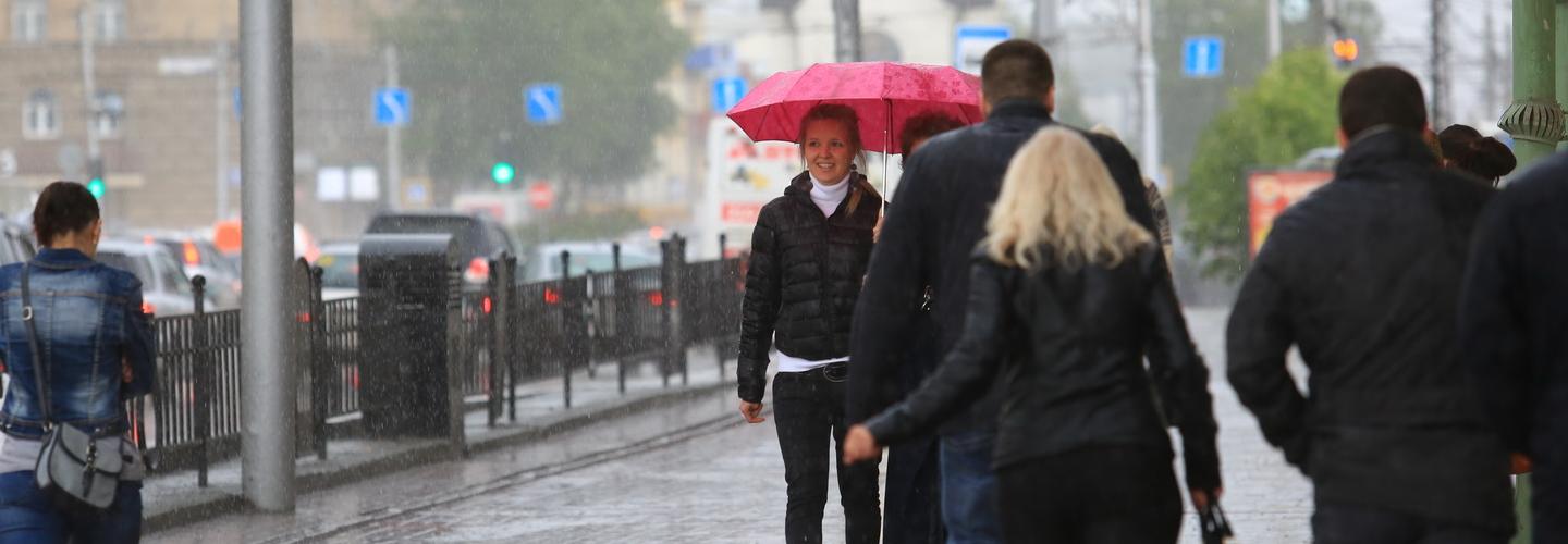 Сначала грозу, а затем жару пообещали новосибирцам на выходных