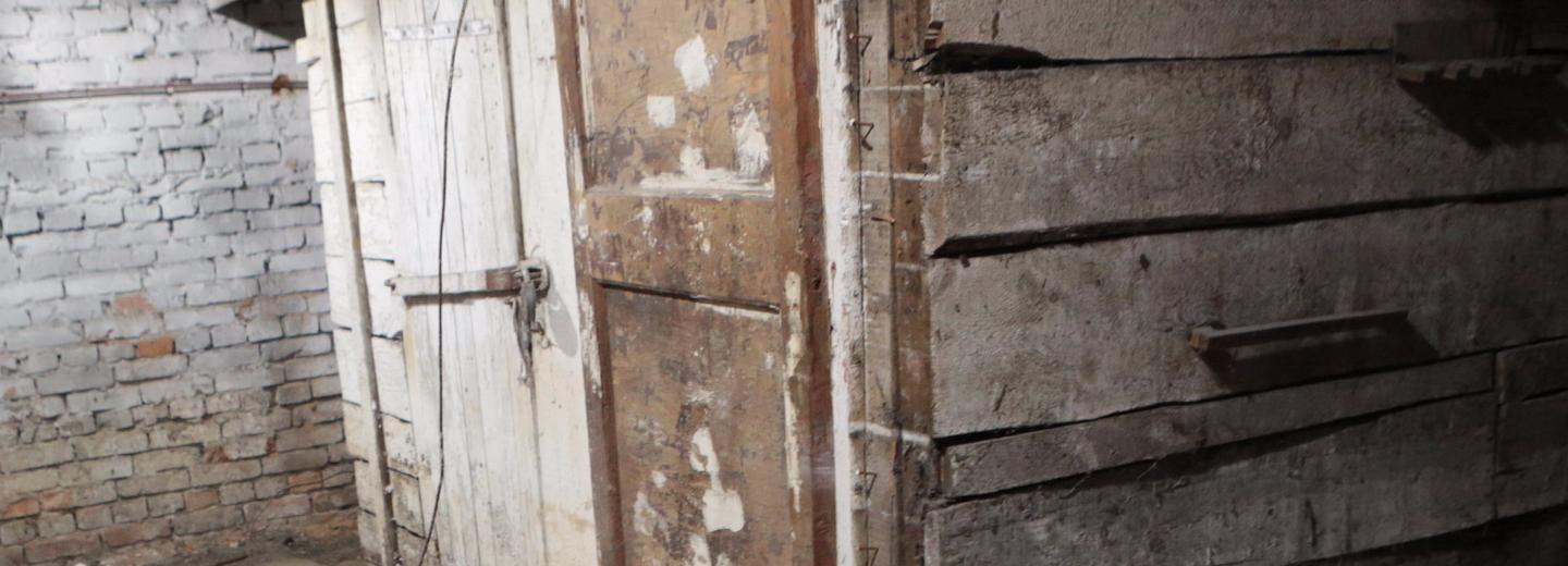 Как выбраться живым из уличного погреба