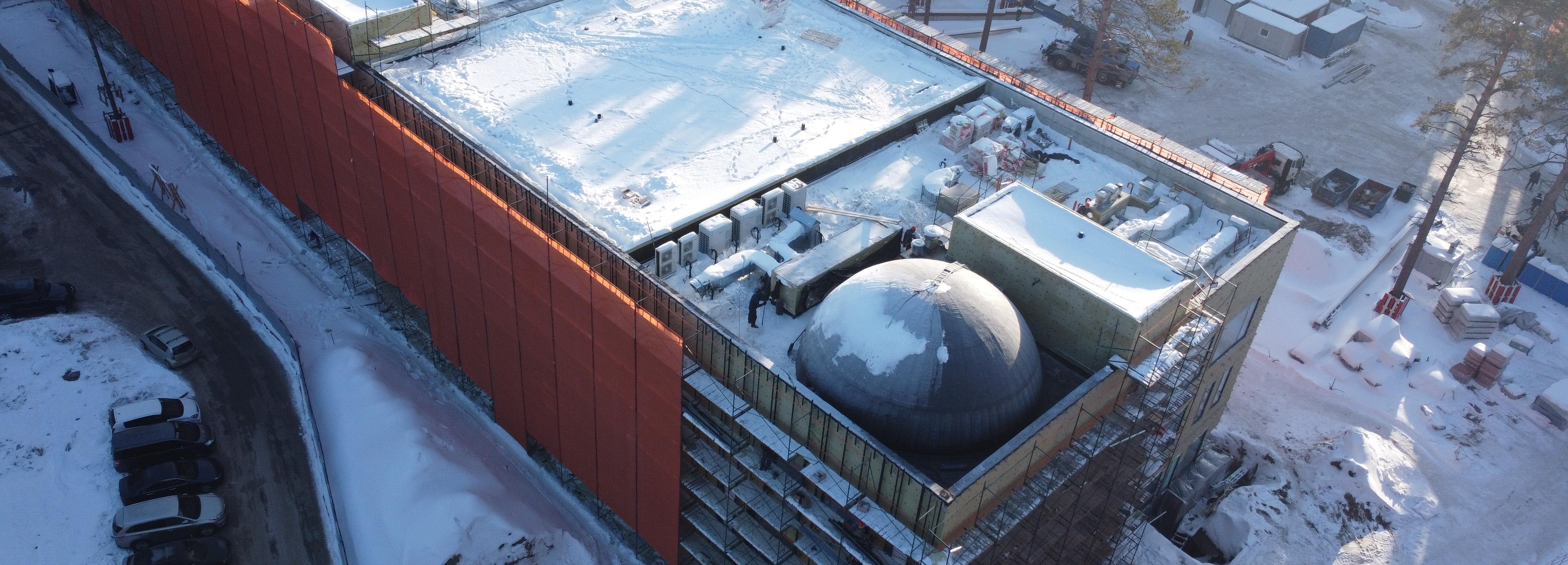 Девятиметровый купол планетария смонтировали в новом кампусе НГУ