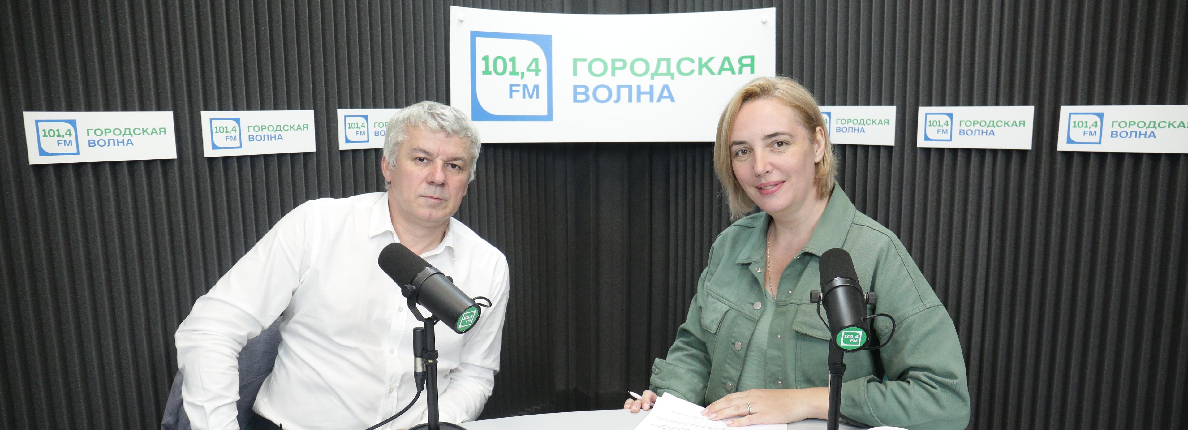 Районная приёмная: парк с фишками, вакцинация и ремонт дворов в Кировке