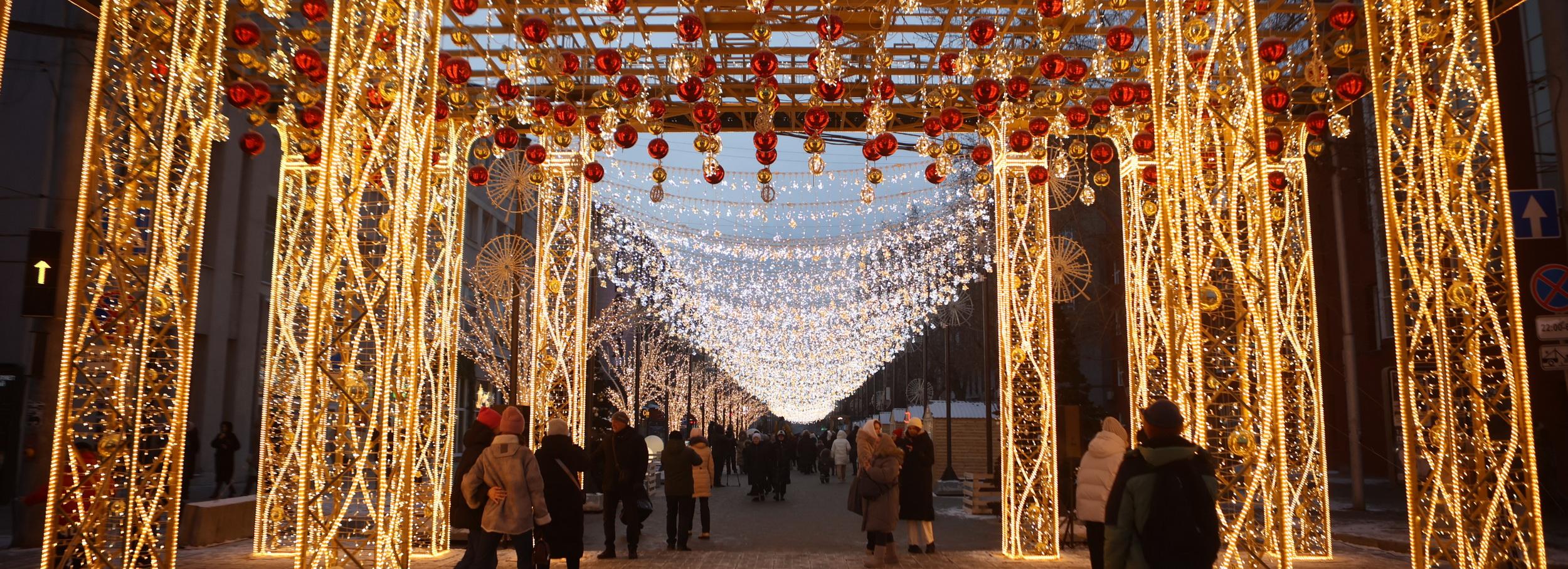 «Чего вы ждёте от 2025 года?»: опрос на улицах Новосибирска