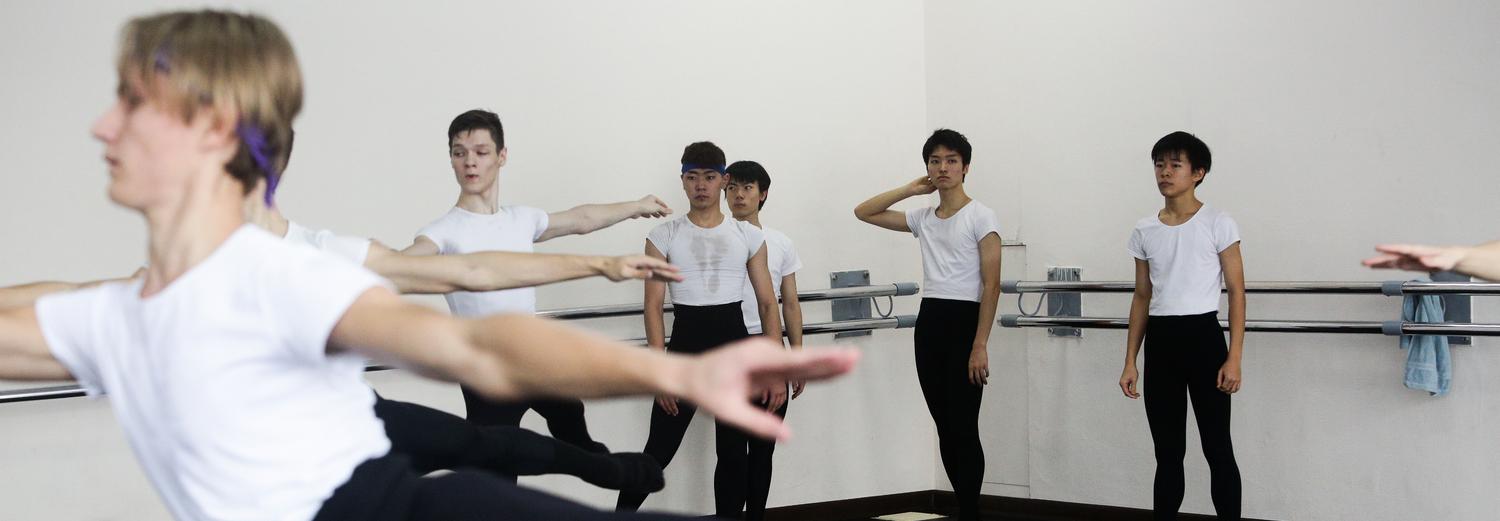 Учиться балету в Новосибирск едут из Японии и Кореи