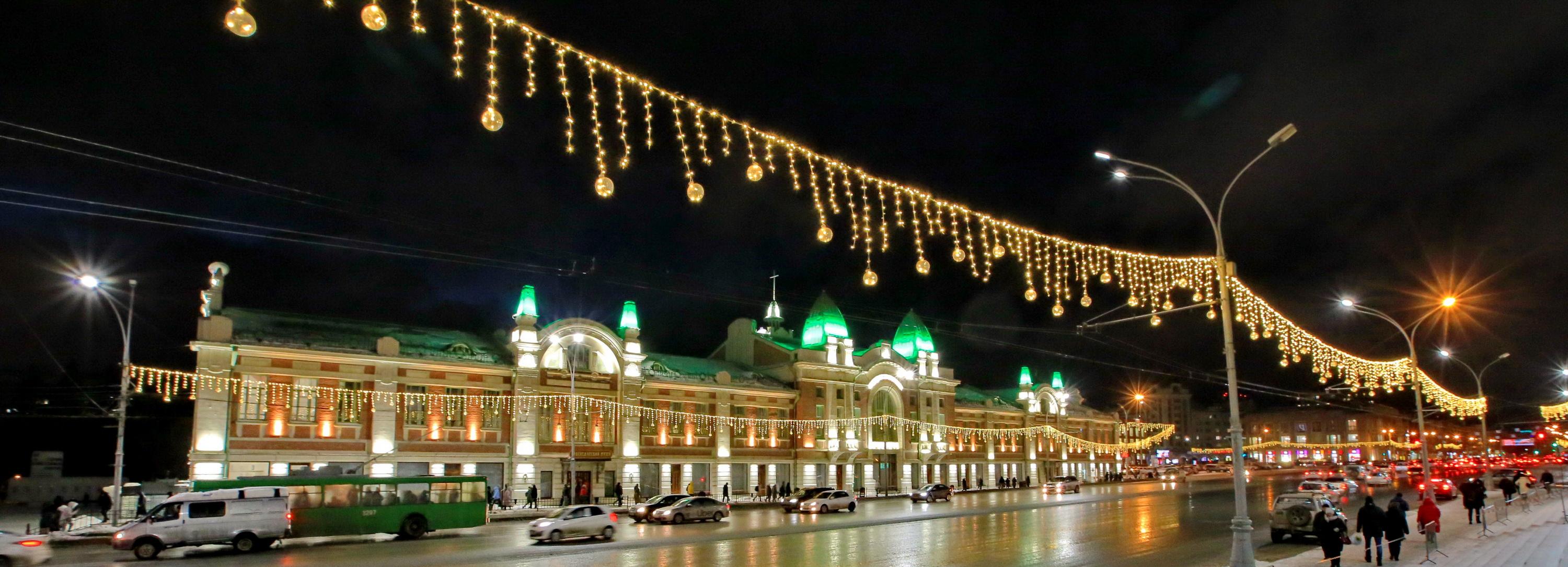 Новую гирлянду на площади Ленина решили не снимать после праздника