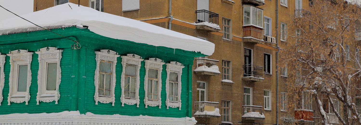 Больше 800 крыш почистили в Центральном округе