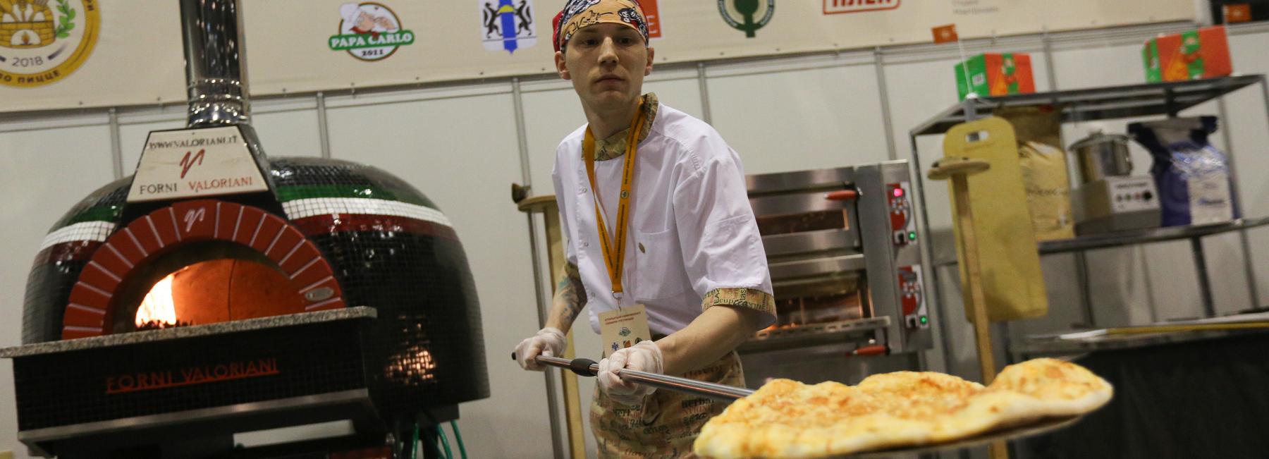 В Новосибирске в четыре раза выросло число вакансий для пиццемейкеров