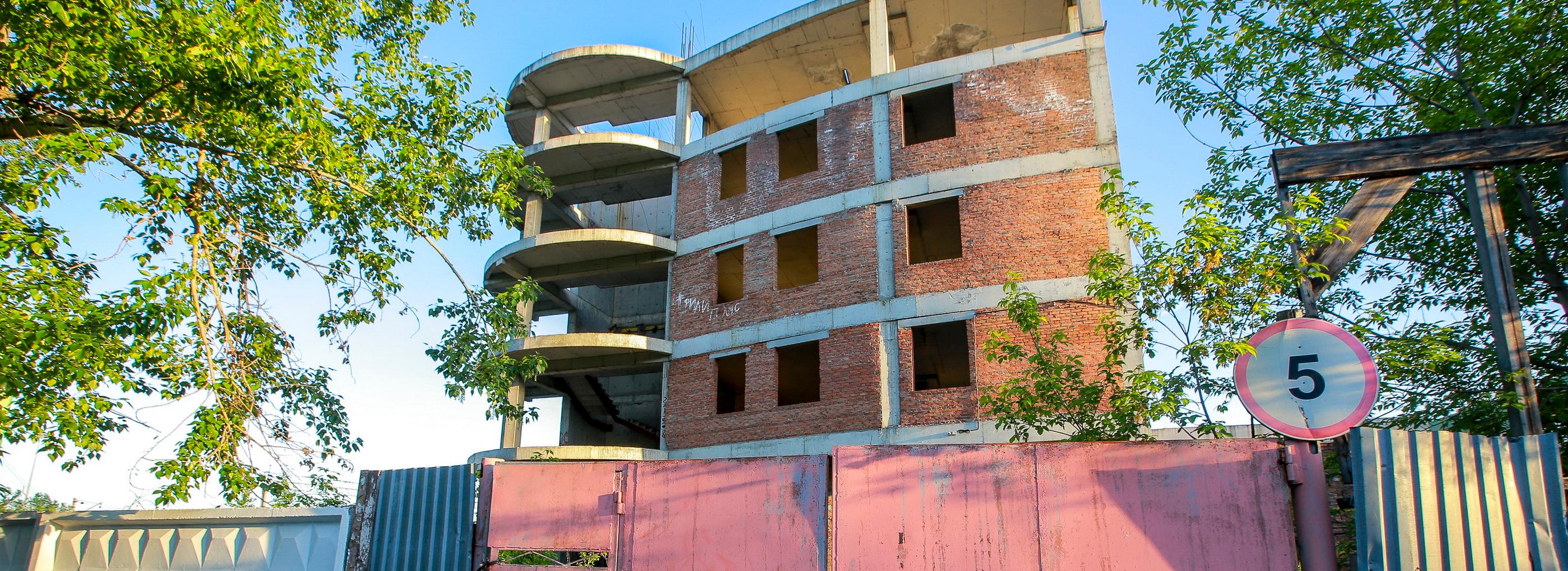 На месте долгостроя-заброшки на Первомайке появится бизнес-центр