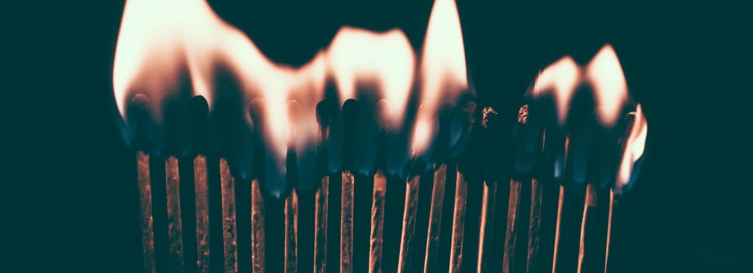 Спички — не игрушка: новосибирцев просят оградить детей от огня