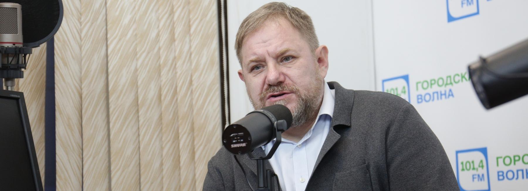 Вечерний разговор: уборка снега в морозы и каблучки на льду