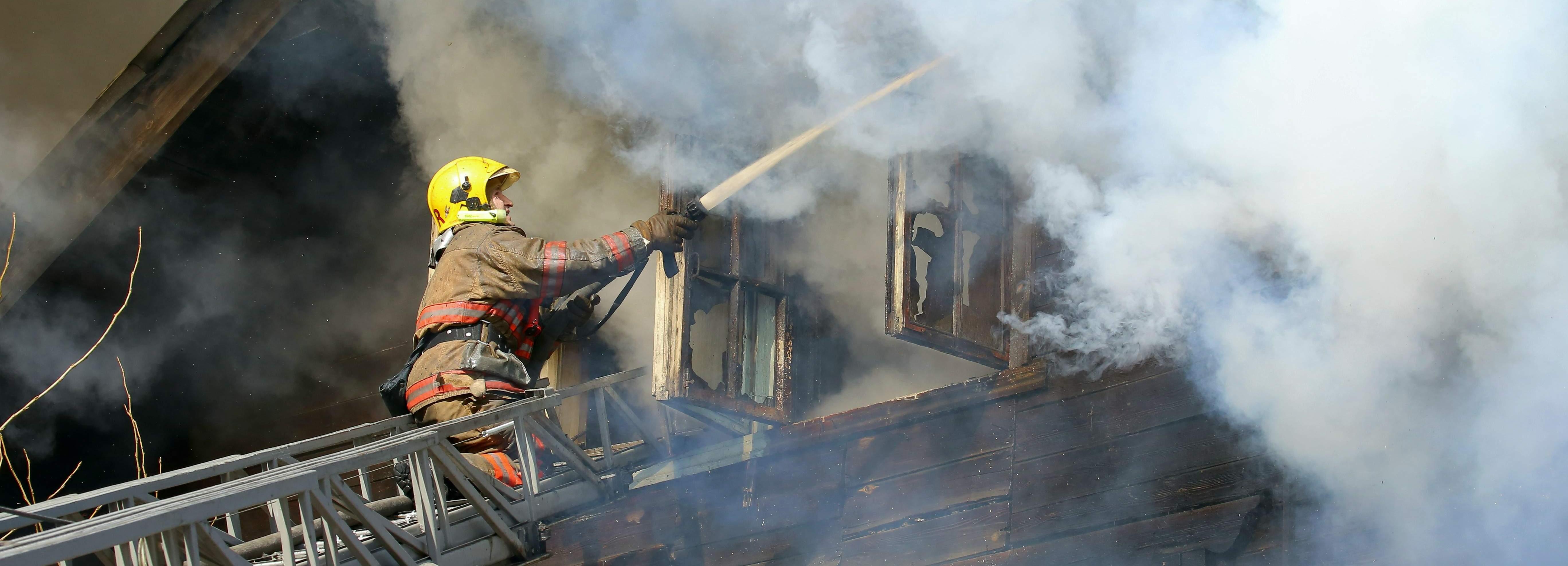 За 120 дней в Новосибирске произошло 873 пожара с 30 погибшими