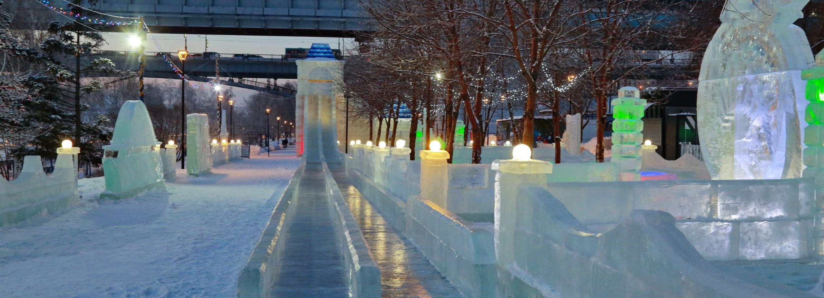 Стали известны цены на вход в ледовый городок на Михайловской набережной
