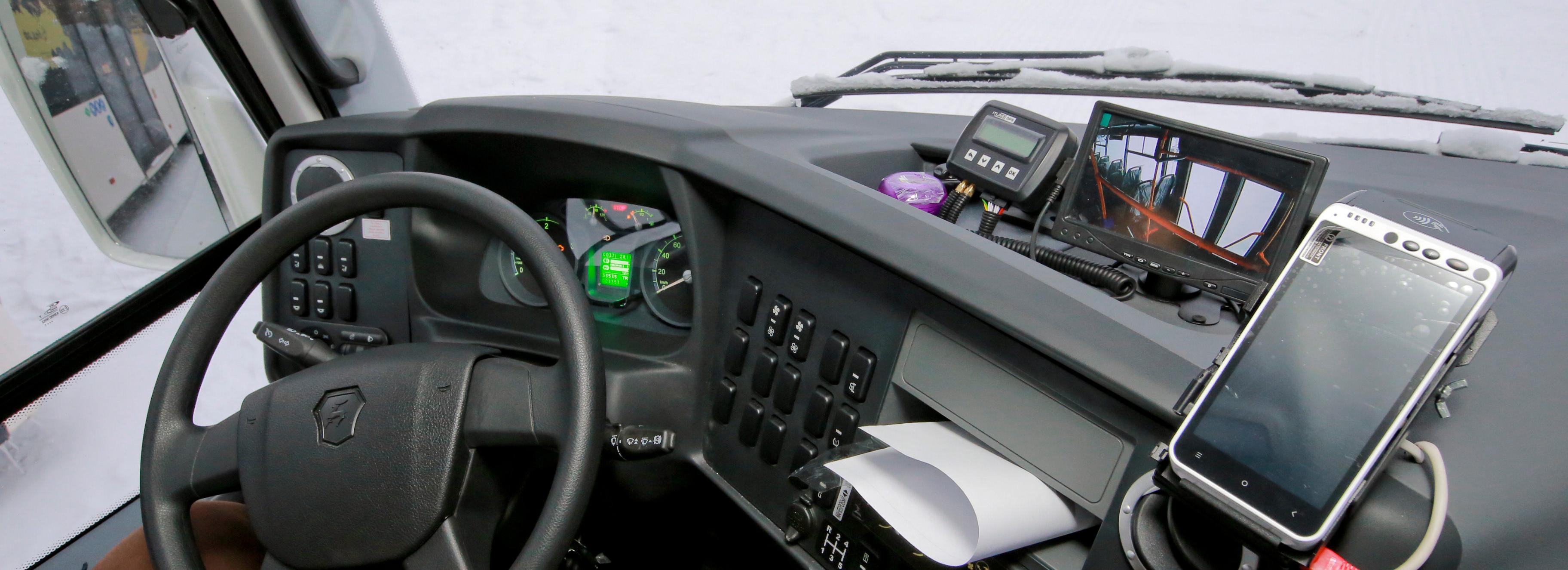 Школьные автобусы отменили из-за распутицы в Новосибирской области