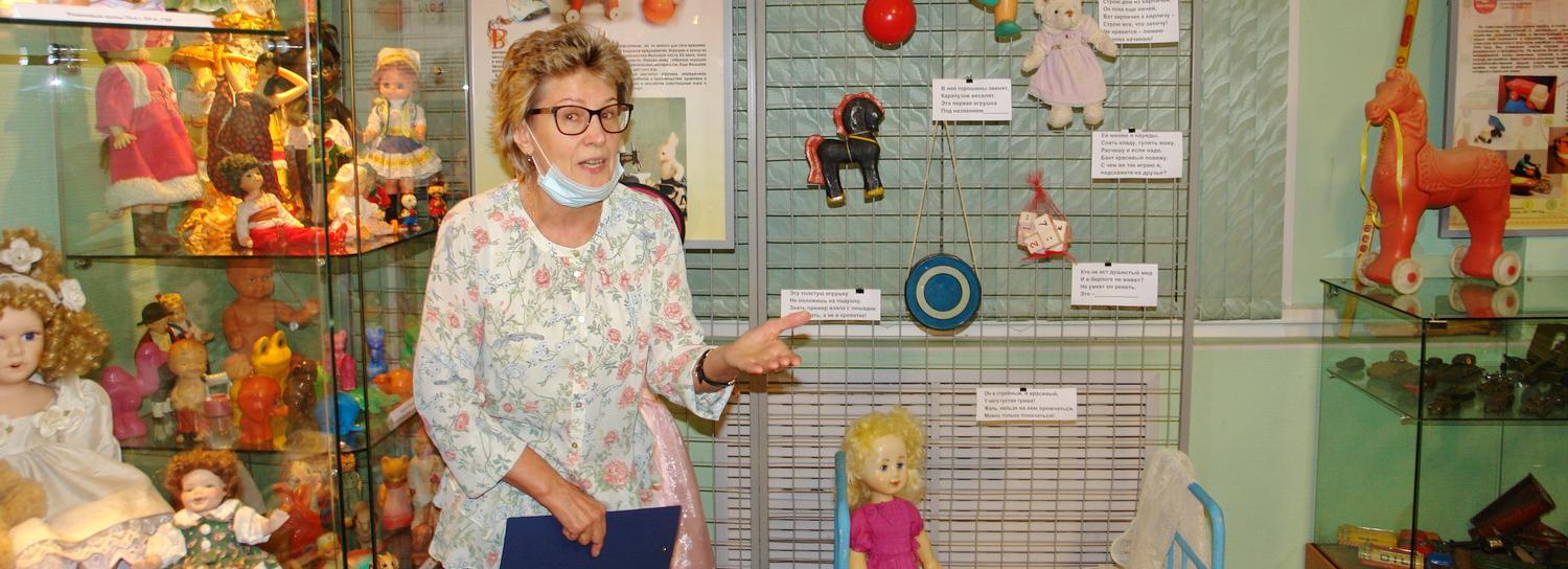 Афиша выходных: два фестиваля кино, куклы детства и выставка про 90-е