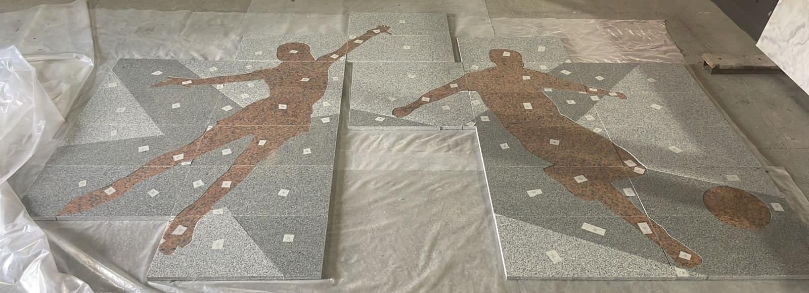 Первые трёхметровые панно привезли на станцию метро «Спортивная»