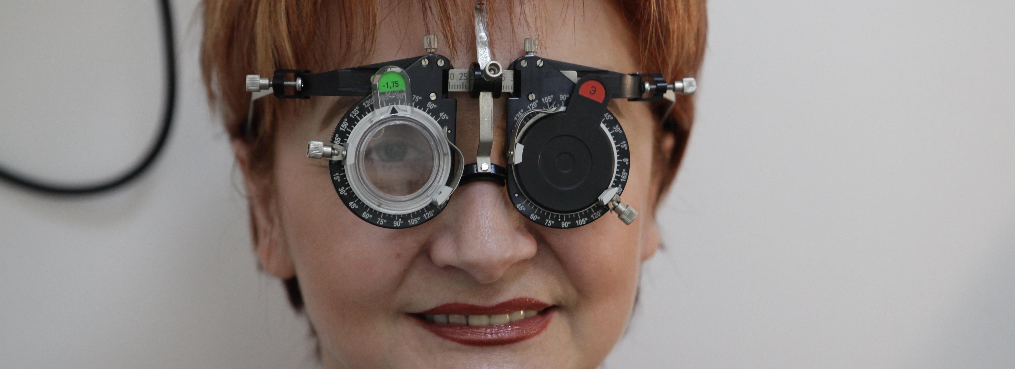 Девять мифов о зрении развенчали в новосибирском минздраве