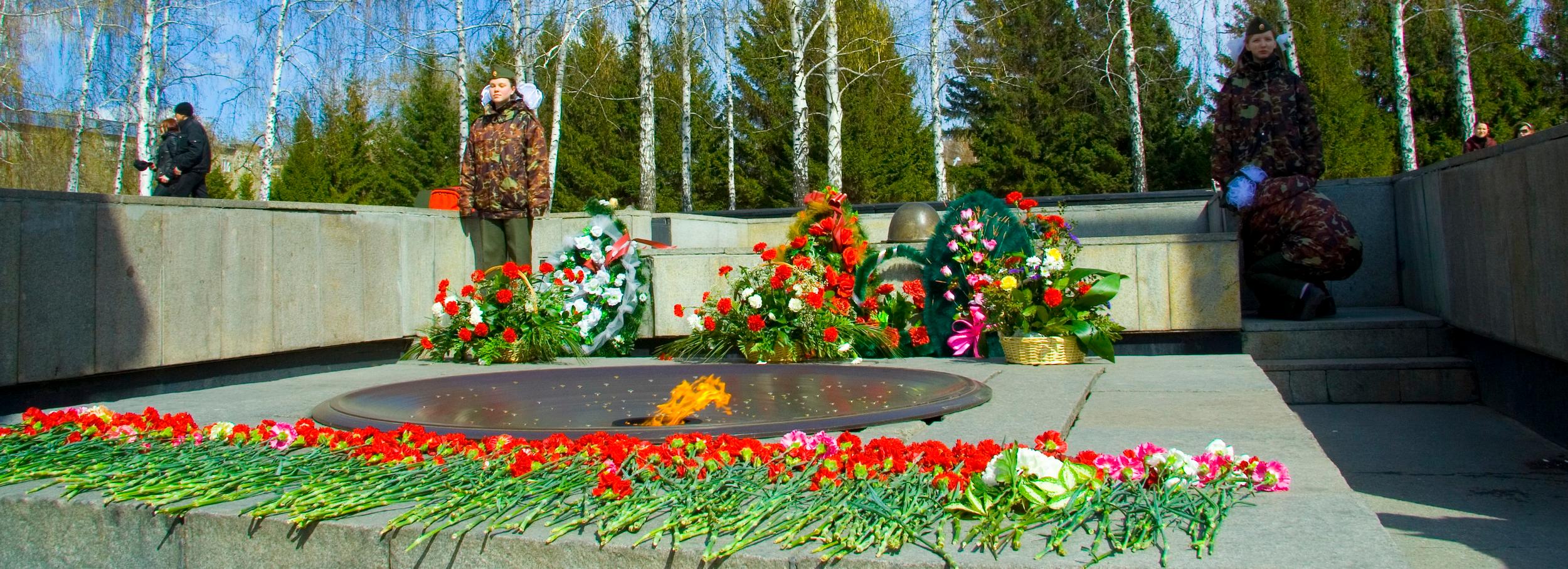 Контракт с охраной сквера Славы расторгнут после инцидента у Вечного огня