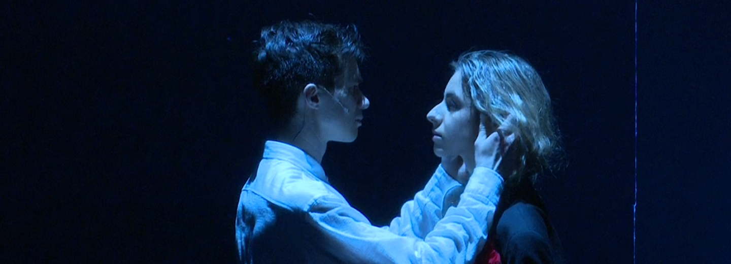 Театр «Красный факел» смешал все жанры музыки в «Ромео и Джульетте»