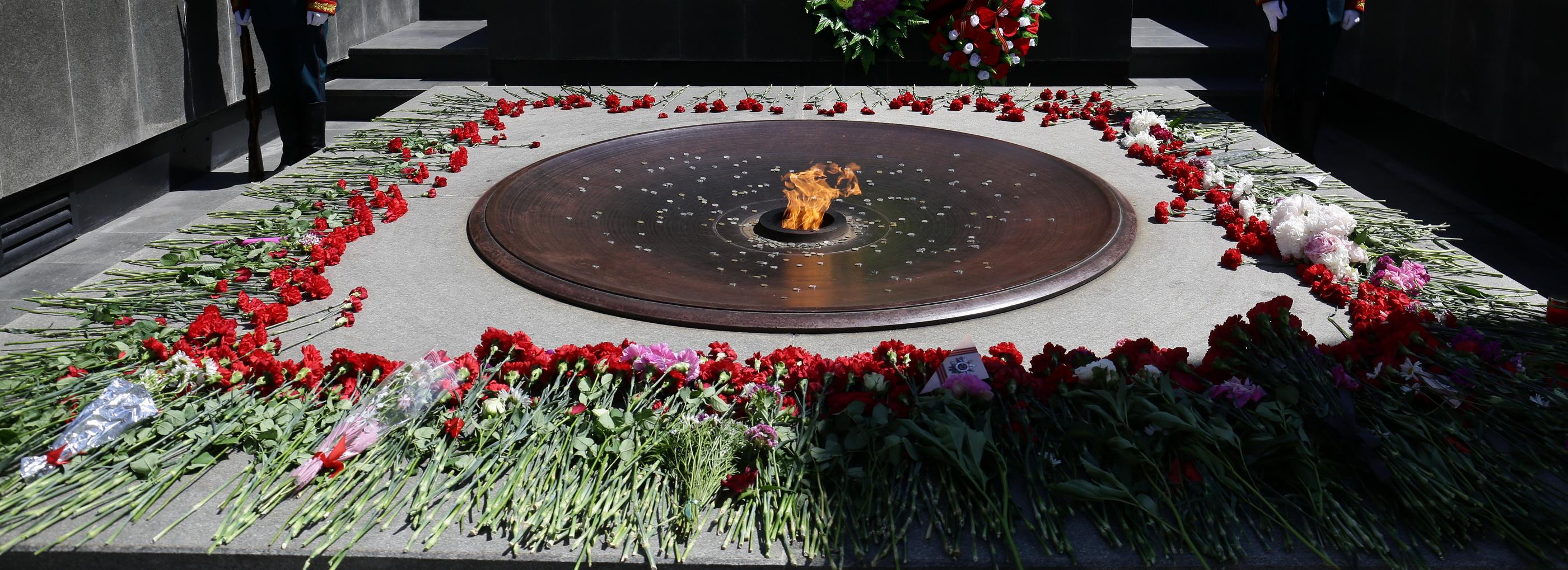 Вечный огонь на Монументе Славы погасят на один день