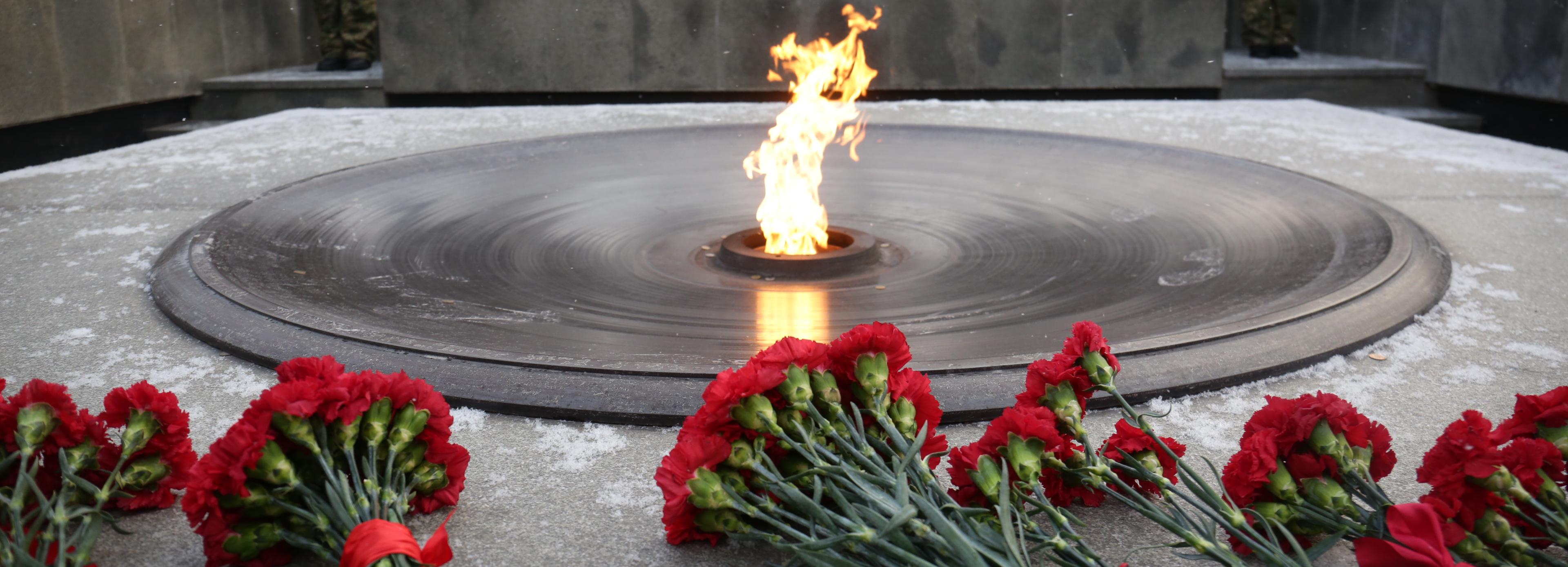 Постоять на вахте памяти у Вечного огня зовут новосибирцев