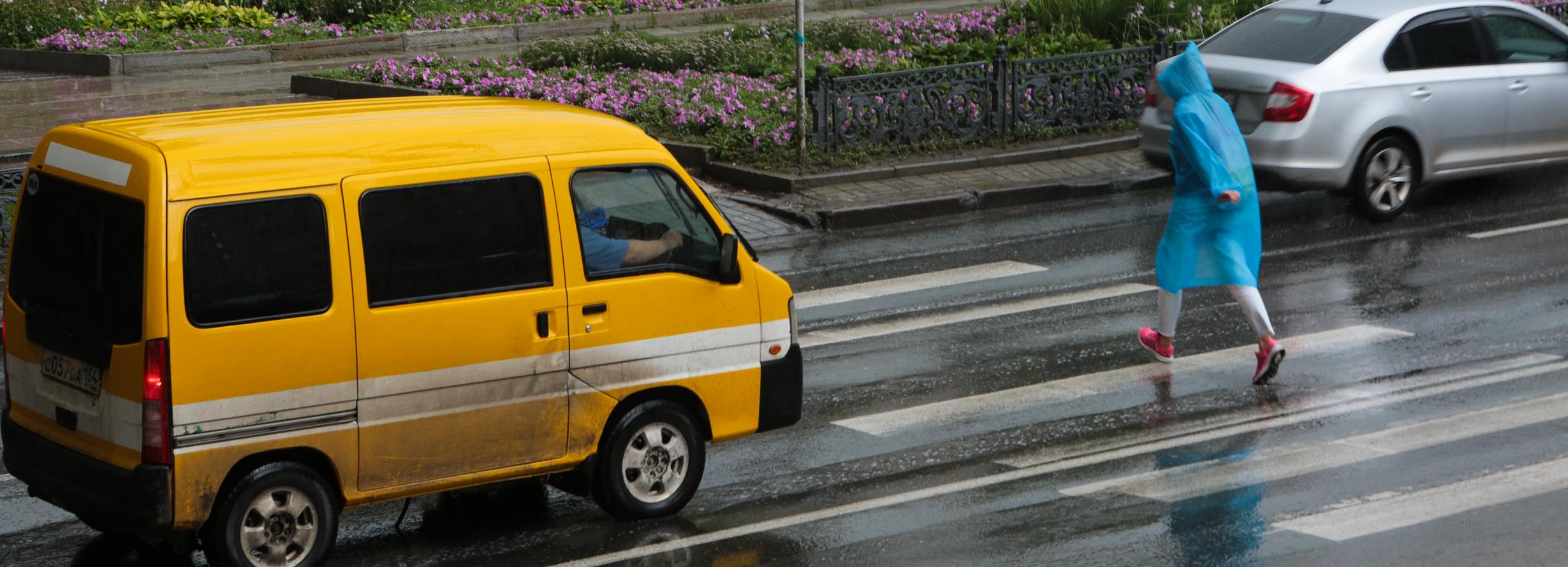 Ливень 6 июня затопил три улицы и два перекрёстка в Новосибирске