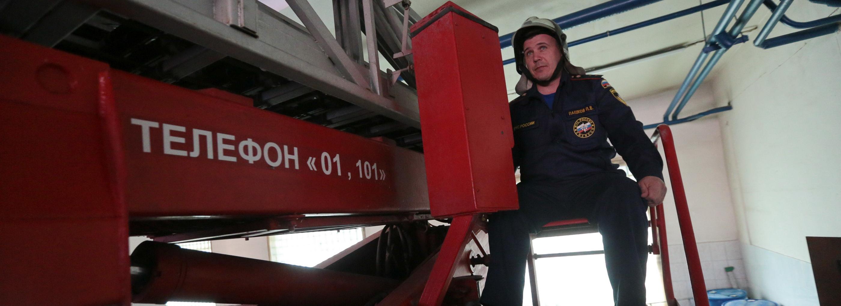 499 многодетных в Новосибирске оснастили дома пожарными извещателями