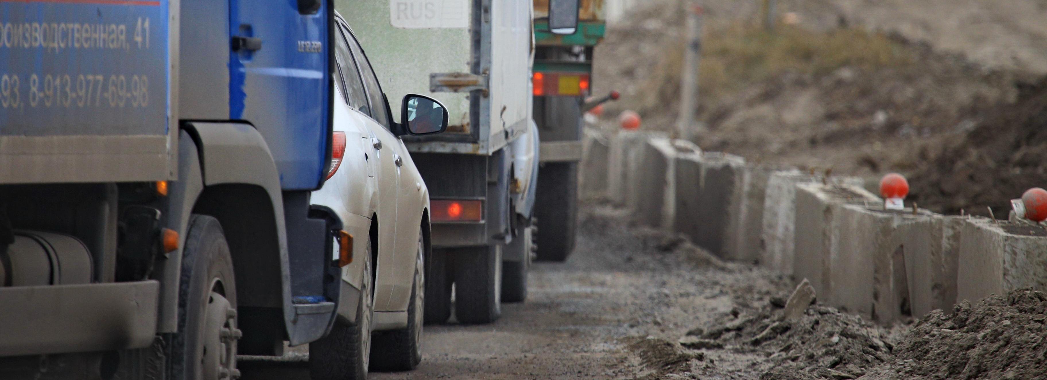 Проезд большегрузов ограничат в регионе с 10 апреля