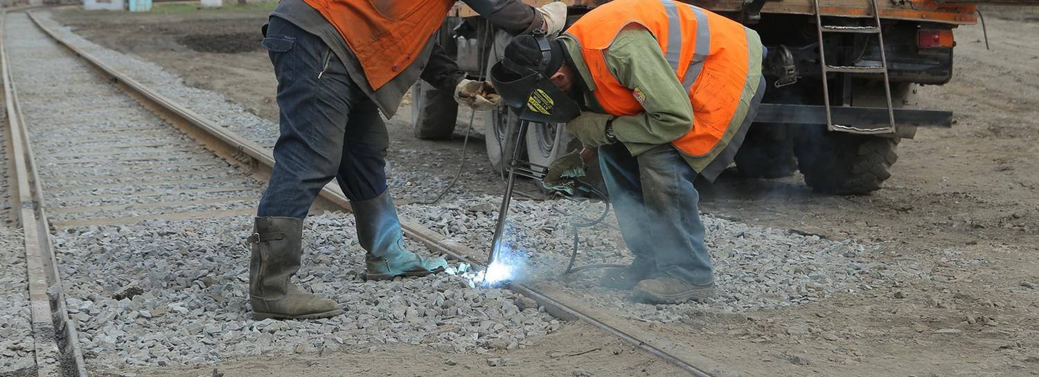 Троллейбусы и трамваи изменят маршруты из-за ремонта путей на ГБШ