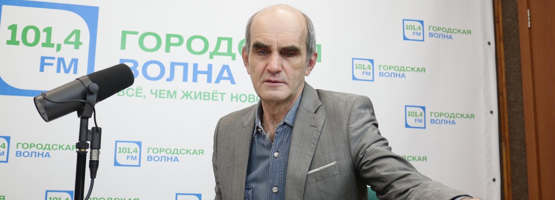 Однажды в Новосибирске: миллион кирпичей и мавзолей на крыше