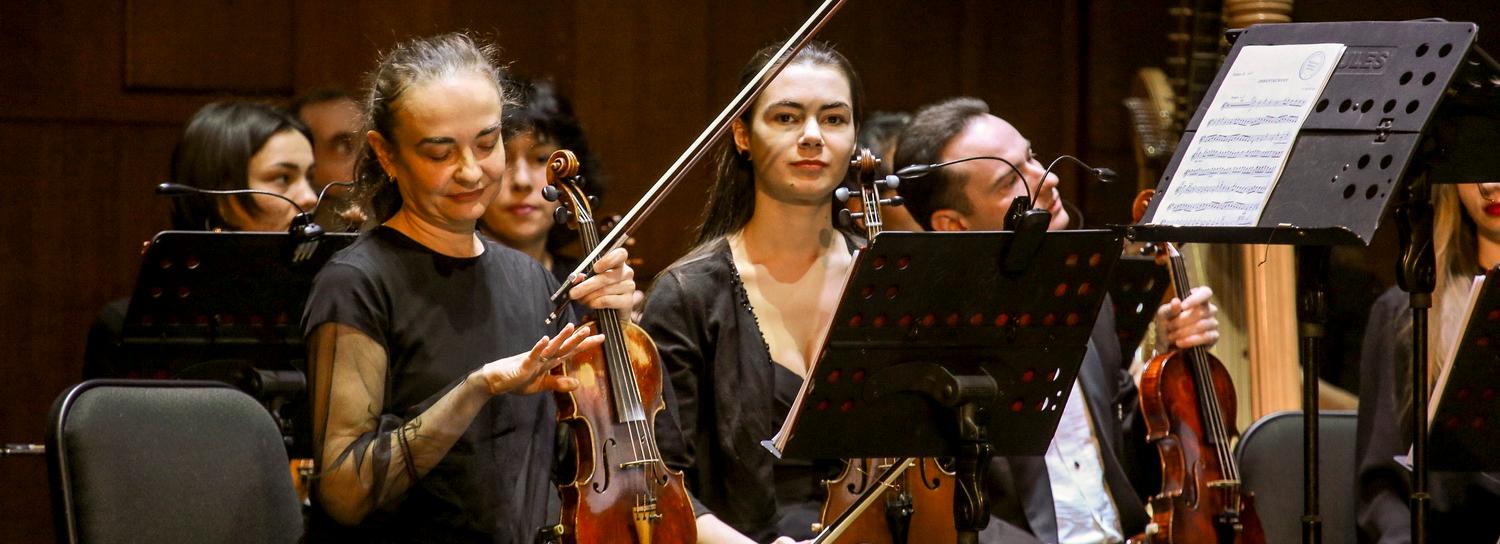 Николай Луганский сыграл гигантскую симфонию Брамса в Новосибирске