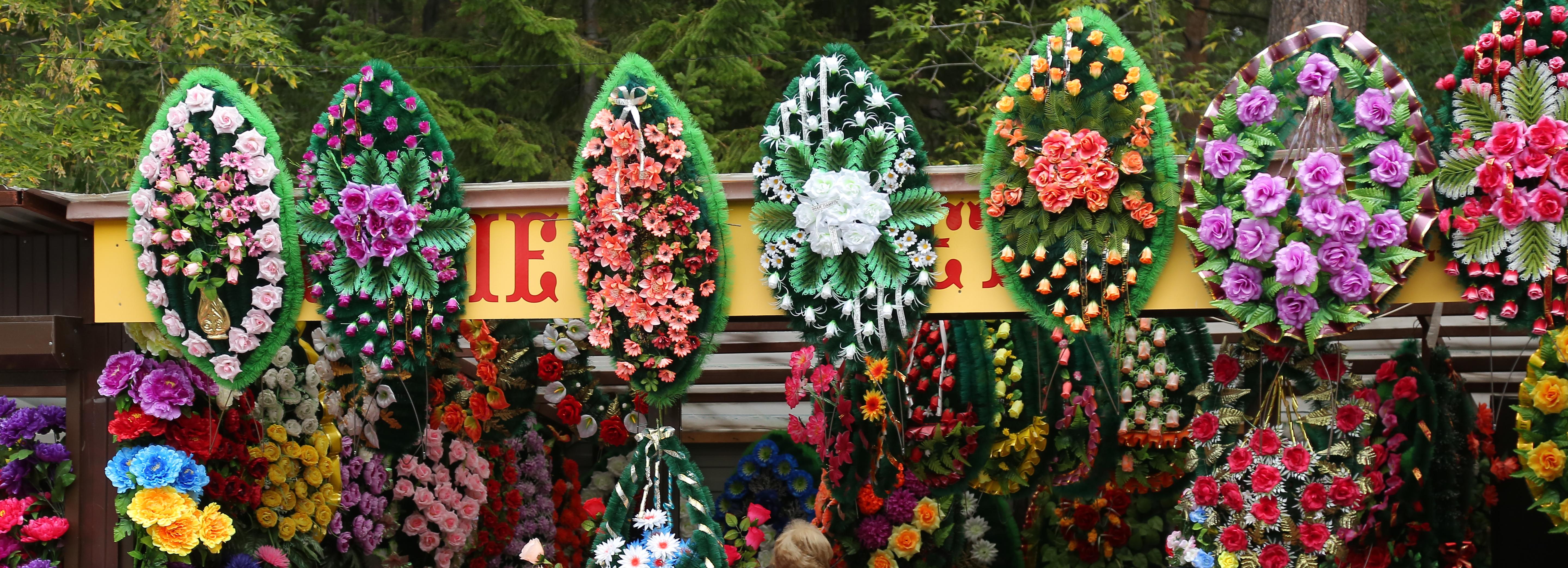 Кладбища Новосибирска на Троицу перекроют для автомобилей