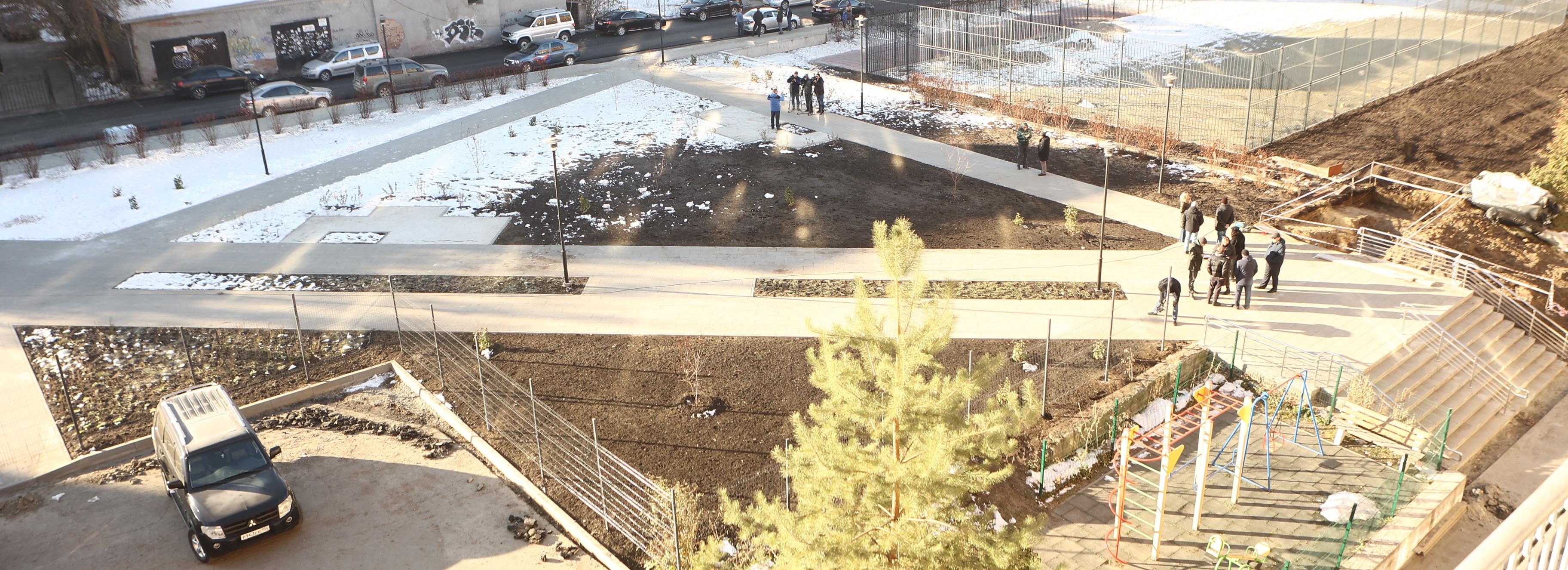 Готов на 90%: сквер на месте ДК имени Цеткин осмотрел мэр Кудрявцев