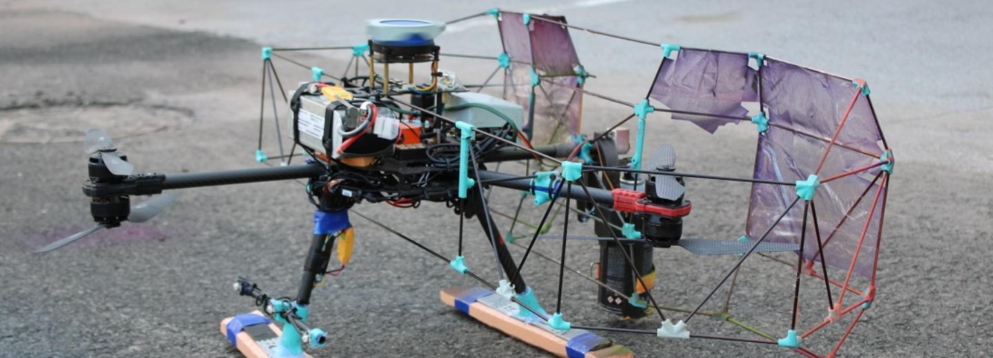 Новосибирск «открыл небо» для дрона-художника — он нарисует автопортрет