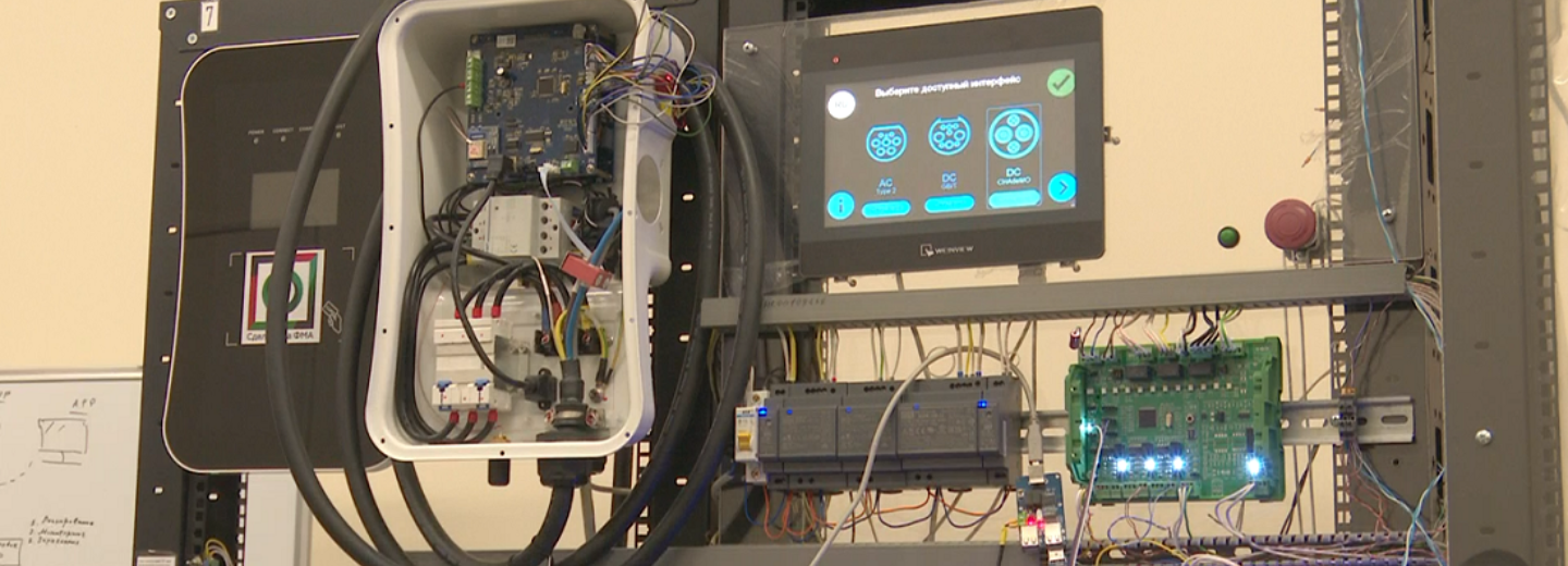 Контроллер к зарядной станции для электрокаров разработали в НГТУ
